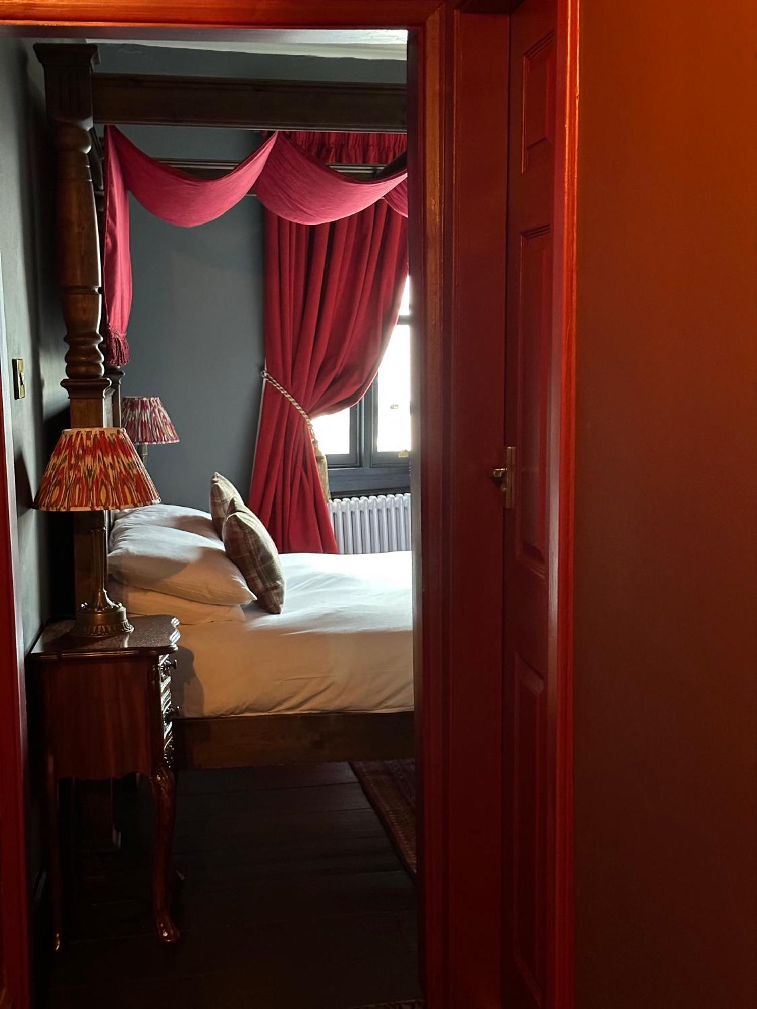 Golden Fleece York Hotel Buitenkant foto