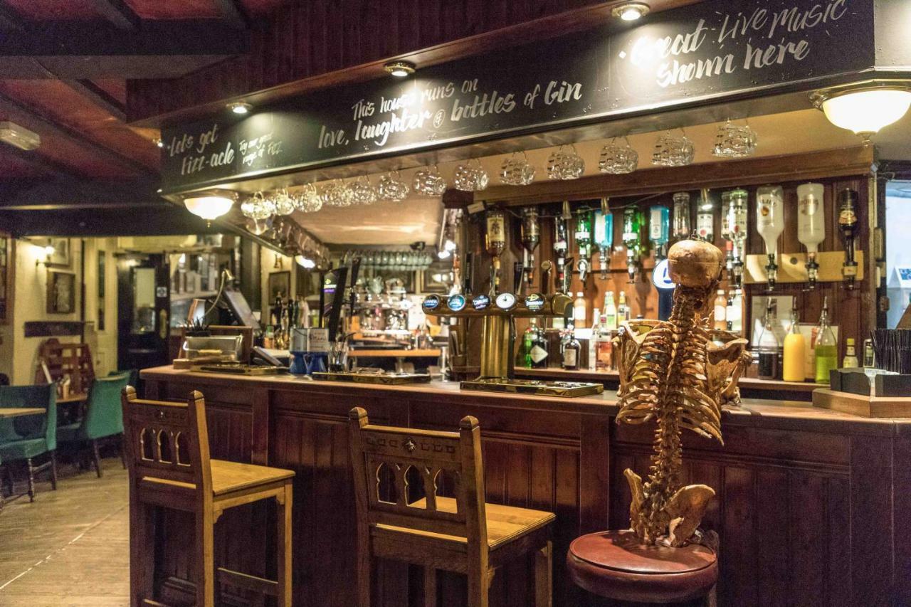 Golden Fleece York Hotel Buitenkant foto